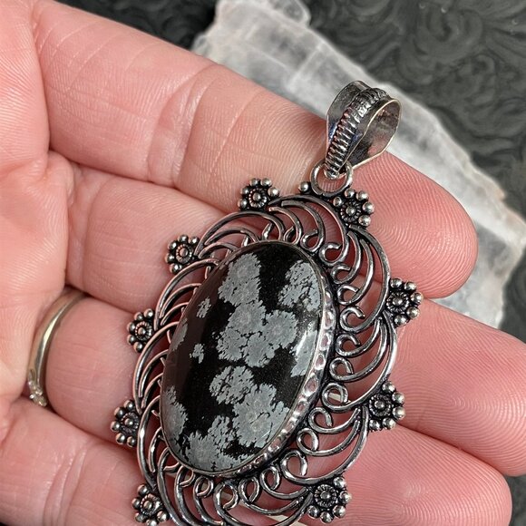 Snowflake Obsidian Floral Pendant Stone Crystal Jewelry - Picture 4 of 7